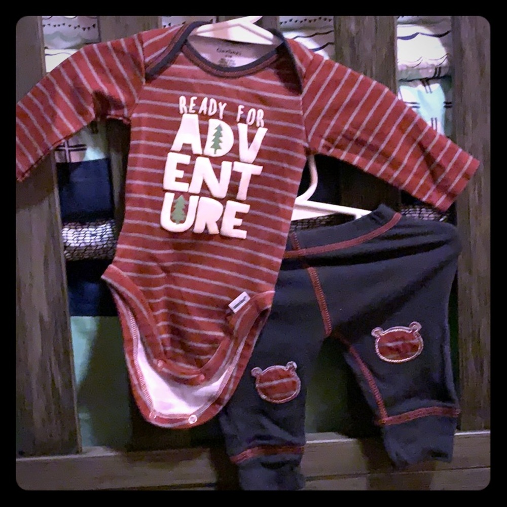 Baby boys long sleeve top/pants outfit